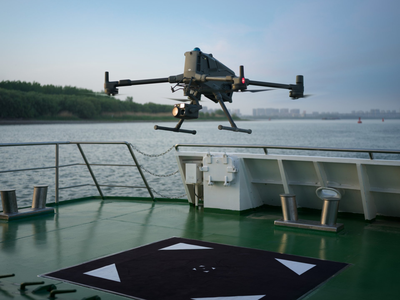 DJI Matrice 400 + DJI Care Enterprise Plus na 1 rok