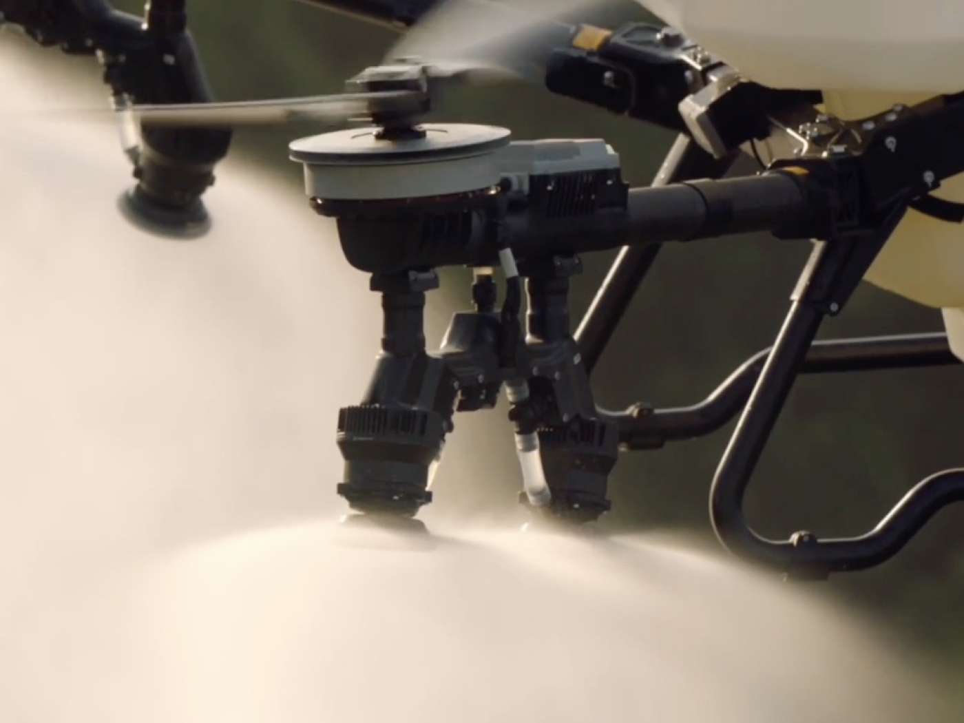 DJI Agras T55 - detail DRONPRO.jpeg