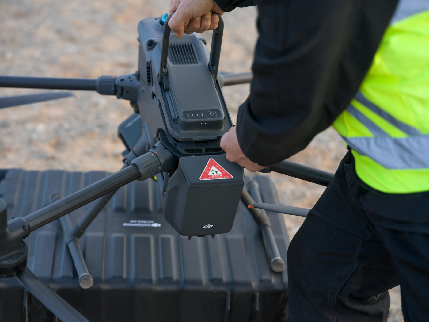 DJI AP100 padák na DRON DJI Matrice 400 DRONPRO.jpg