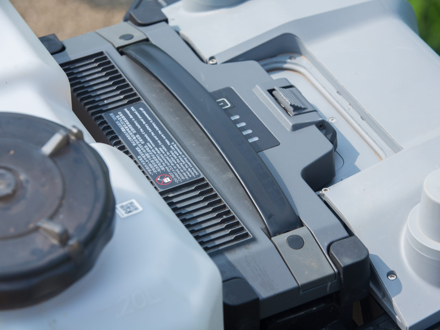 DJI Agaras T25P detail DRONPRO.jpg
