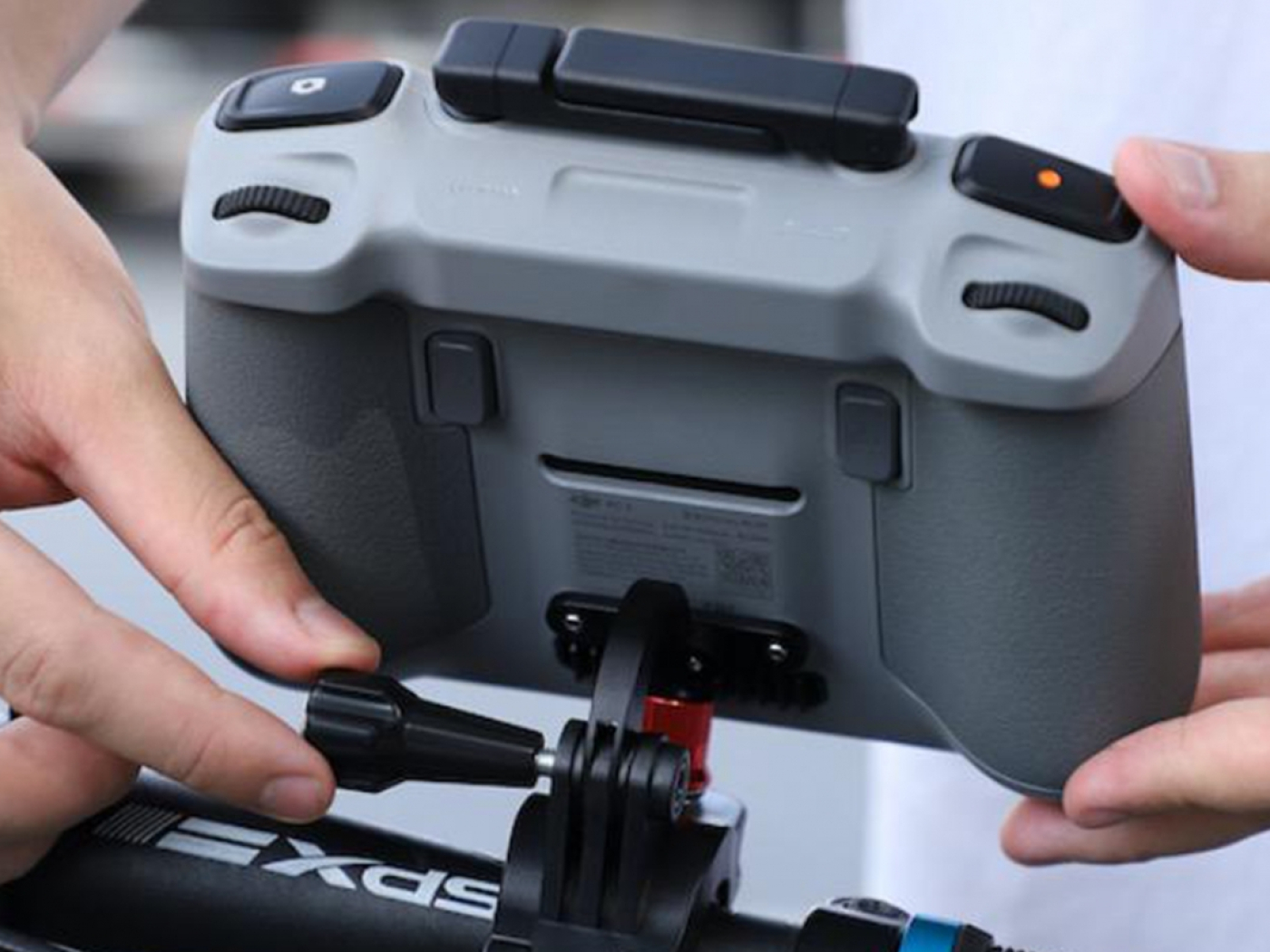 Držák na kolo pro dálkový ovladač DJI RC 2