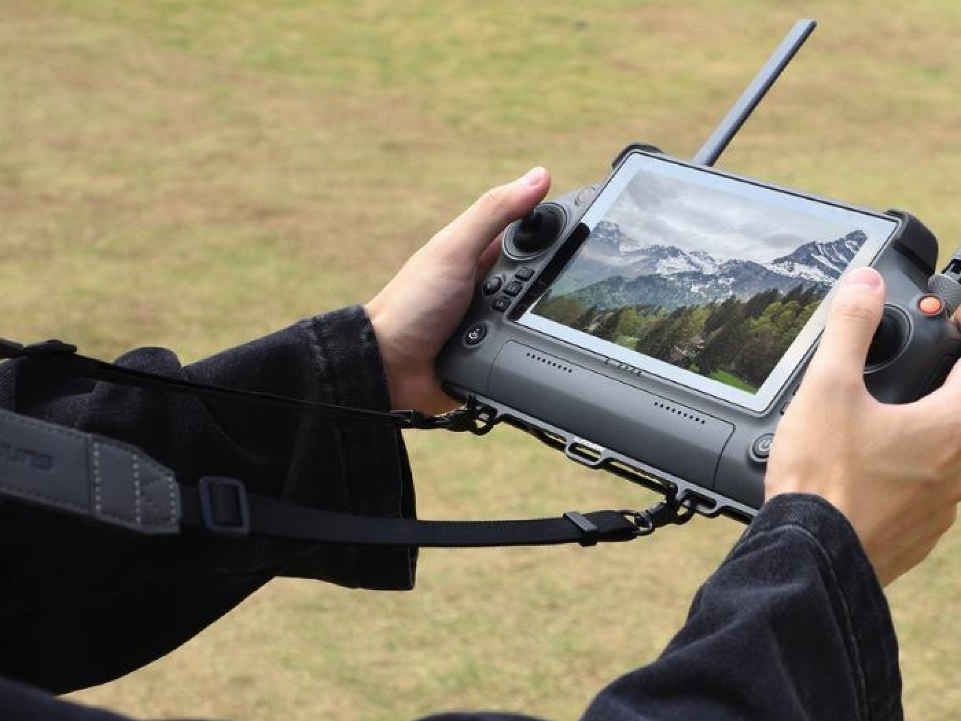 Široký popruh k dálkovému ovladači DJI RC Plus