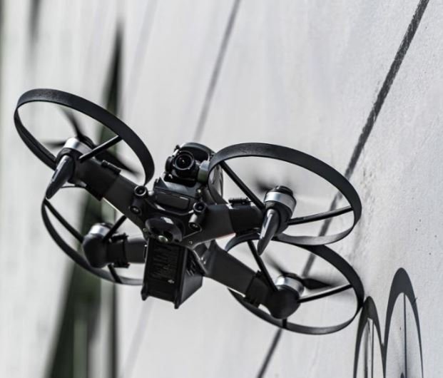 360° ochranné oblouky na DJI FPV závodní dron v praxi 