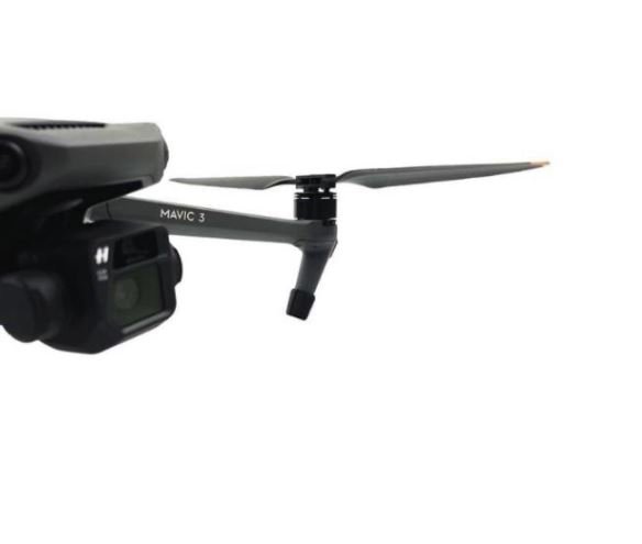 Chránič přistávacích nohou dronu DJI Mavic 3 ze strany