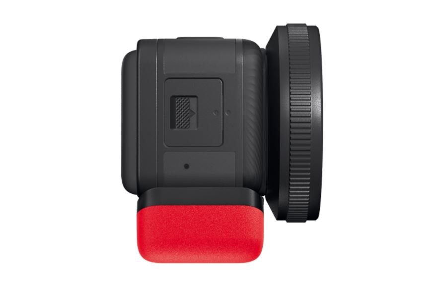 Akční kamera Insta360 ONE RS (1-Inch Edition) ze strany