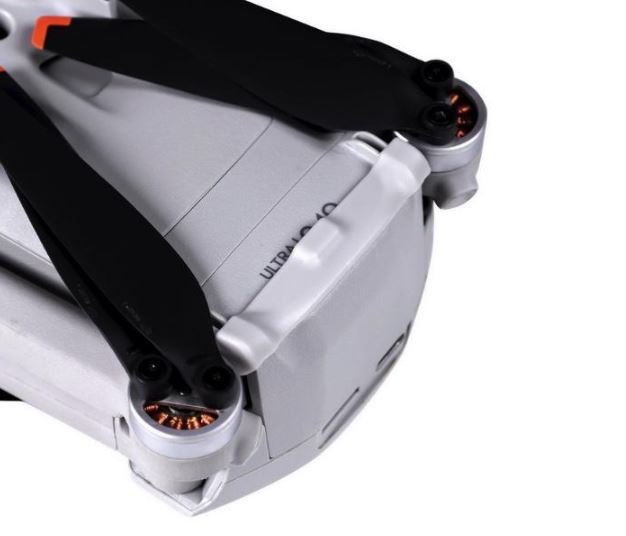 Pojistka baterie na dron DJI Mini 3 Pro (3 ks) nasazená