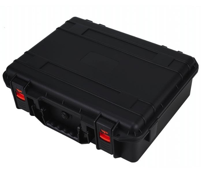 Voděodolný kufr na DJI RS 3 ze strany
