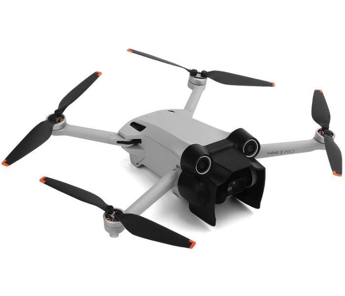 Černá sluneční clona na dron DJI Mini 3 Pro nasazená