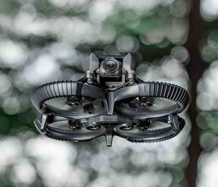 Chrániče na ochranné oblouky dronu DJI Avata v praxi