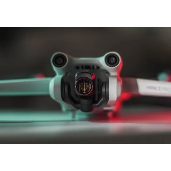 Freewell sada dvou efektních filtrů na dron DJI Mini 3 nasazený
