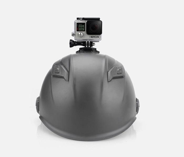 360° držák na helmu pro akční kamery nasazený na helmě