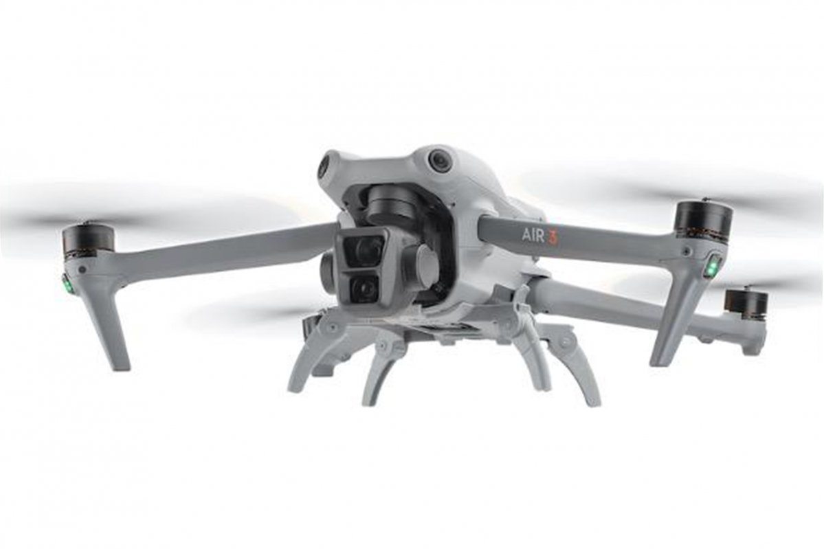 Skládací podvozek na dron DJI Air 3 nasazený