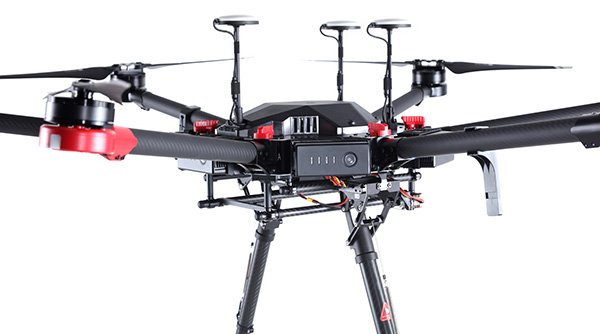 Dron DJI Matrice 600 Pro - detail