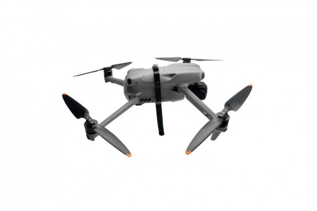 Rukojeť pro ruční natáčení s dronem DJI Air 3 ze strany