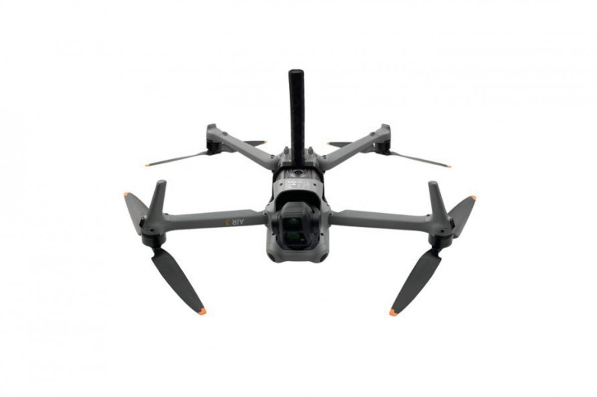 Rukojeť pro ruční natáčení s dronem DJI Air 3 ze spoda
