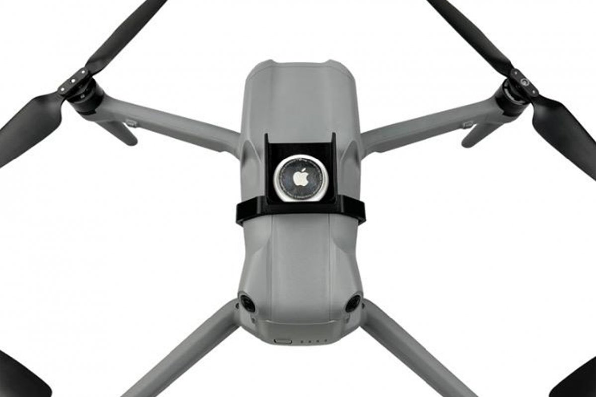 Držák GPS lokátoru na dron DJI Air 3 shora