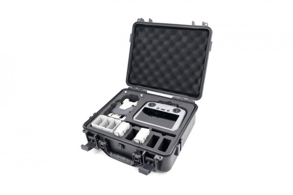 Černý ohnivzdorný kufr na dron DJI Mini 4 Pro vnitřek