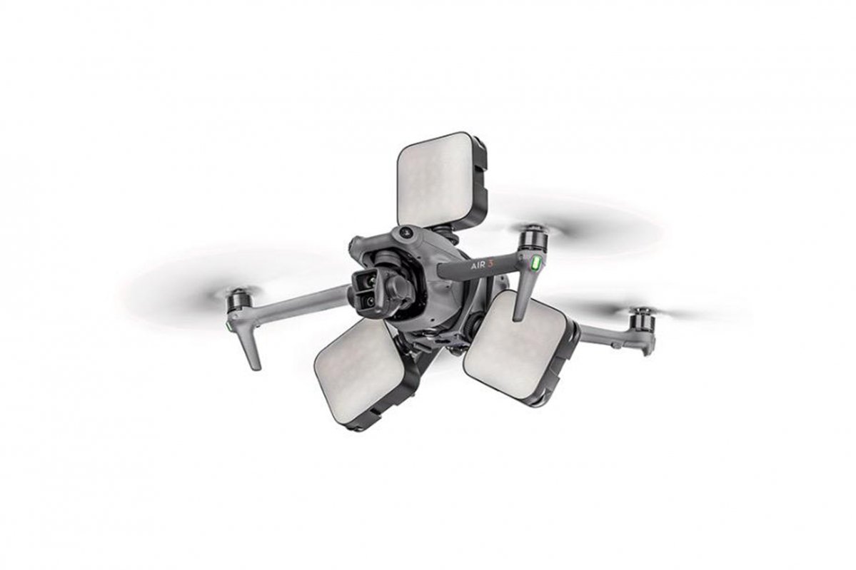 Adaptér pro připojení akční kamery na dron DJI Air 3 se světly