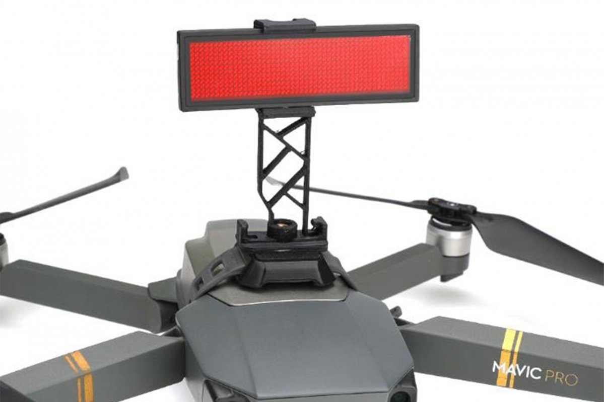 Programovatelné LED světlo na drony s Mavic Pro