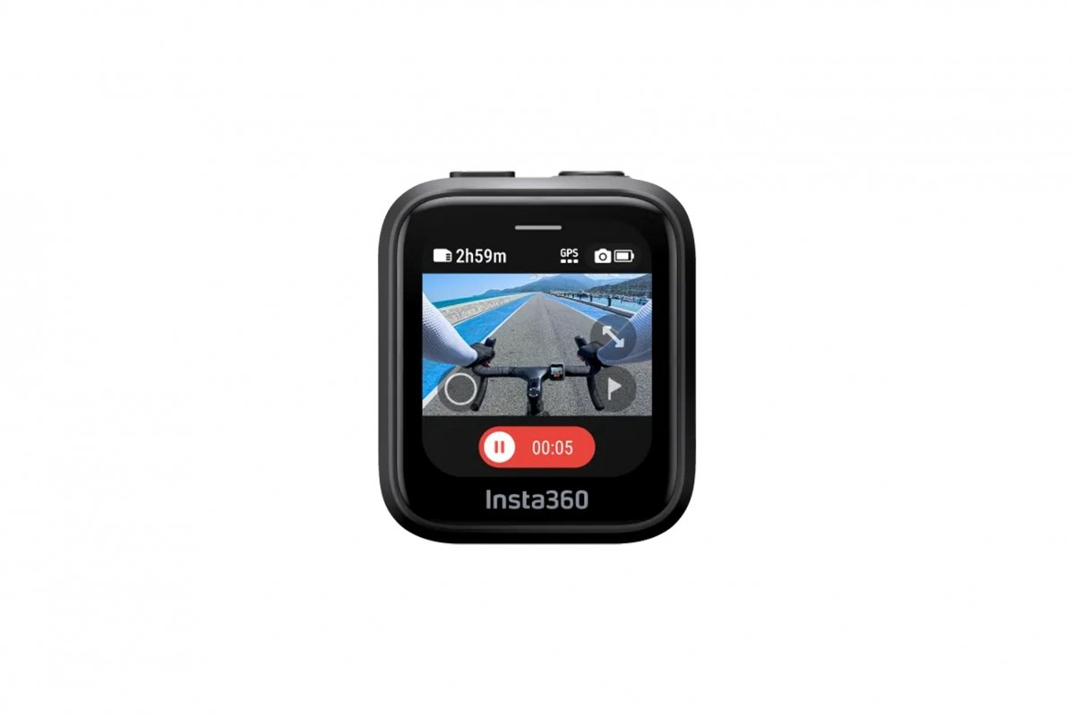 Insta360 Ace Pro - dálkové ovládání s GPS zepředu