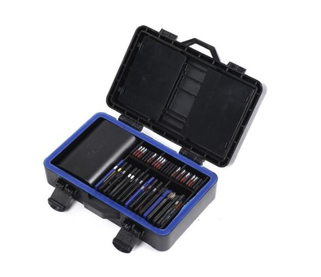 $images[0]->getAlt($mutation)}