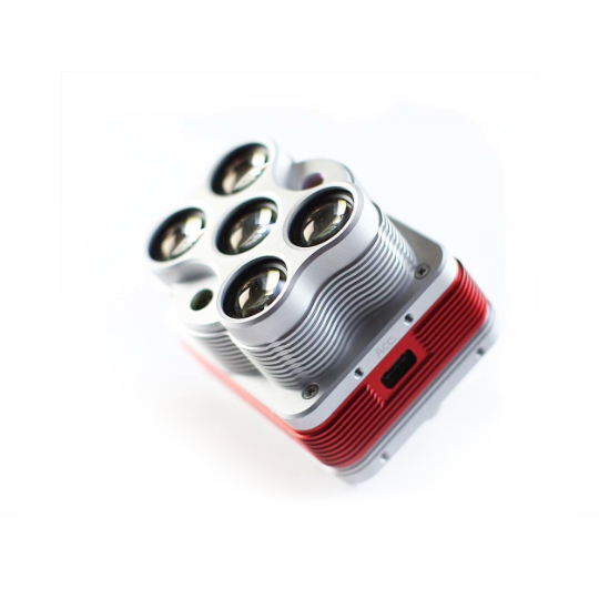 $images[0]->getAlt($mutation)}