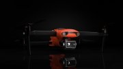 Dron Autel EVO II DUAL 640T s termální kamerou z boku